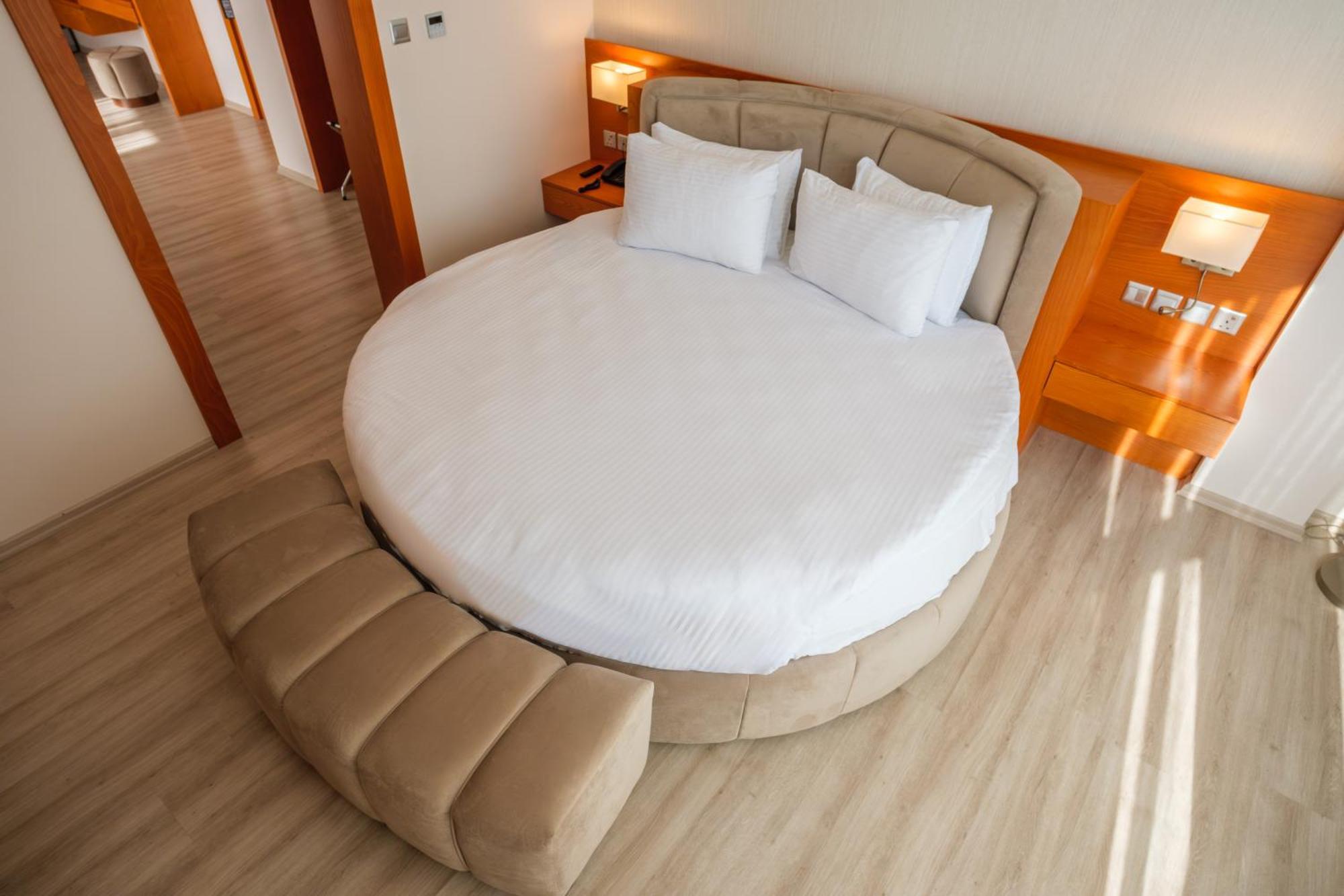Caddem Inn Hotel ฟามากุสต้า ภายนอก รูปภาพ