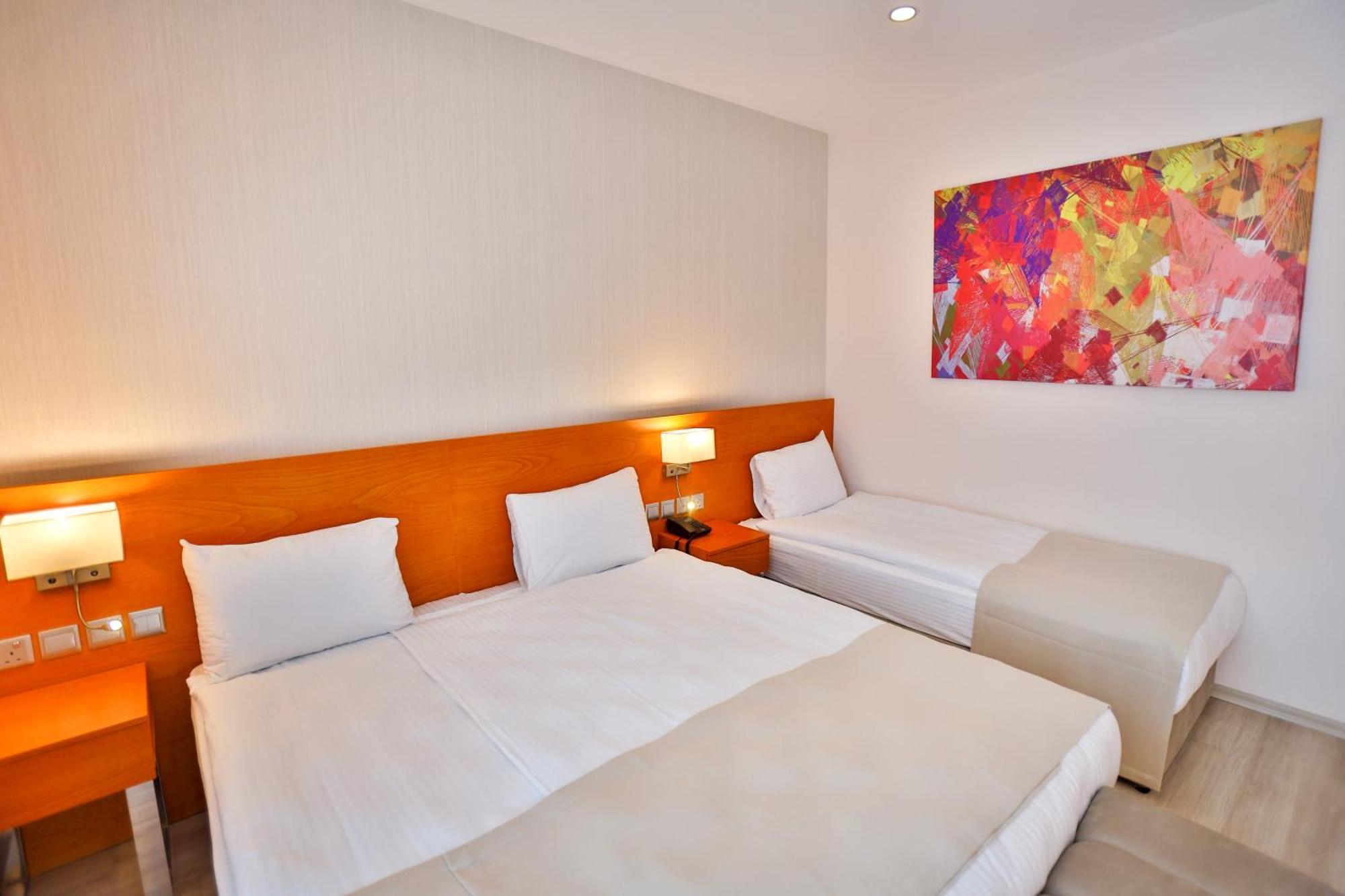 Caddem Inn Hotel ฟามากุสต้า ภายนอก รูปภาพ